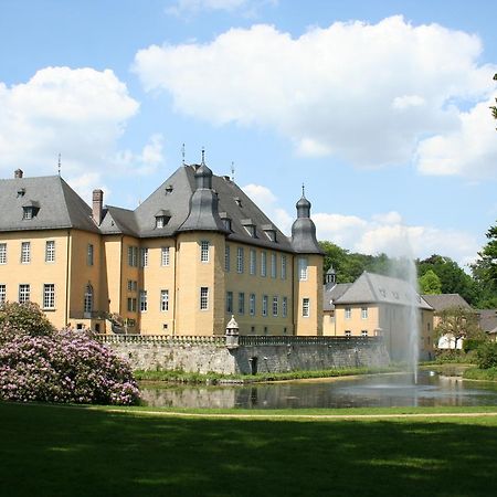 Hotel Schloss Dyck Juchen Exterior photo